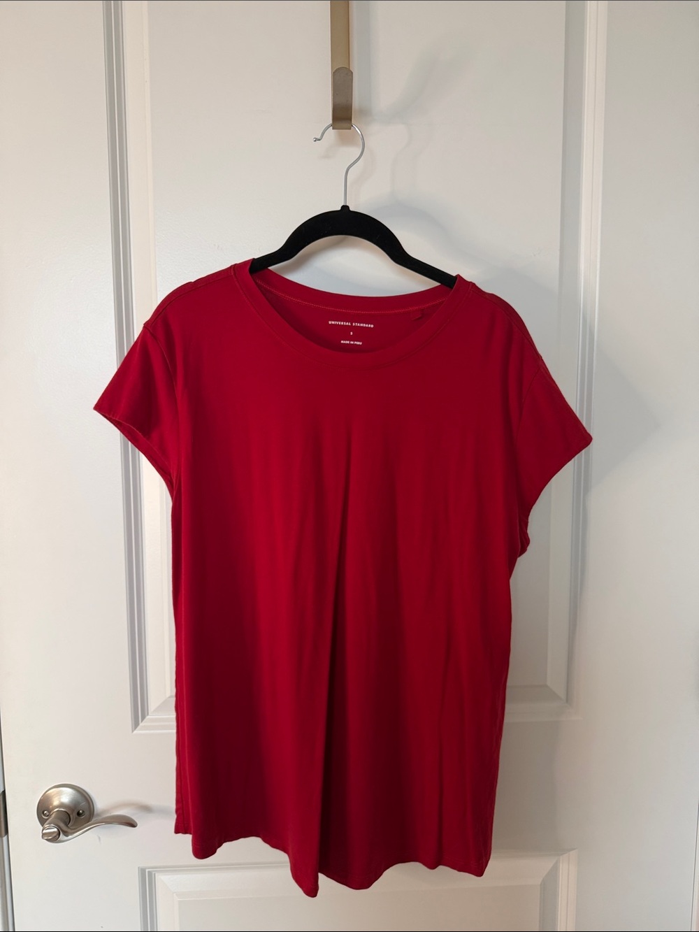 Universal Standard Women's Red Short Sleeve Crewneck Tee